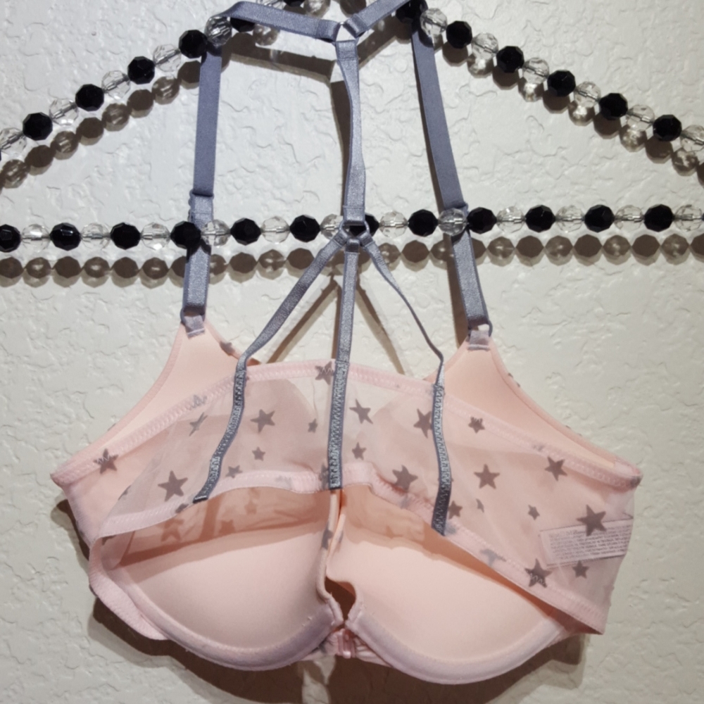 Victoria's secret star front close push up 34C - Picture 2 of 7